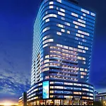 アパート Hanza Tower 22 & Pool *